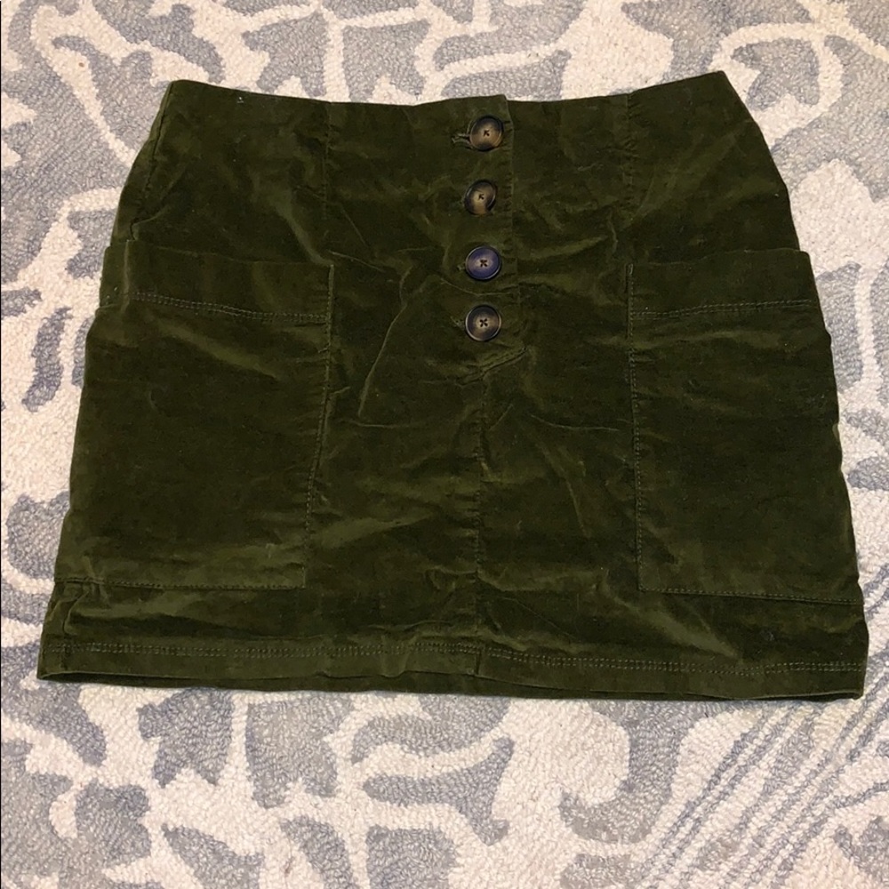 Button, pocket skirt